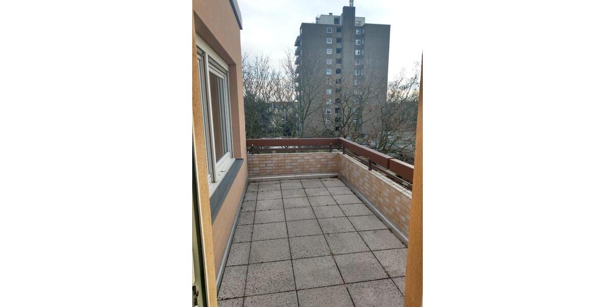 Helle 3-Zimmer-Wohnung mit Balkon in DU-Großenbaum 3 zimmer