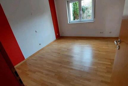 Wohnung Heusweiler - 3 Zimmer, 63 m&sup2;, 480&euro; | Angebot:25292491