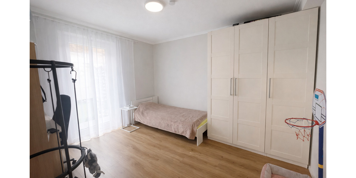 Etagenwohnung Neuenbürg - 4 Zimmer, 115 m&sup2;, 1.430&euro; | Angebot:24815423