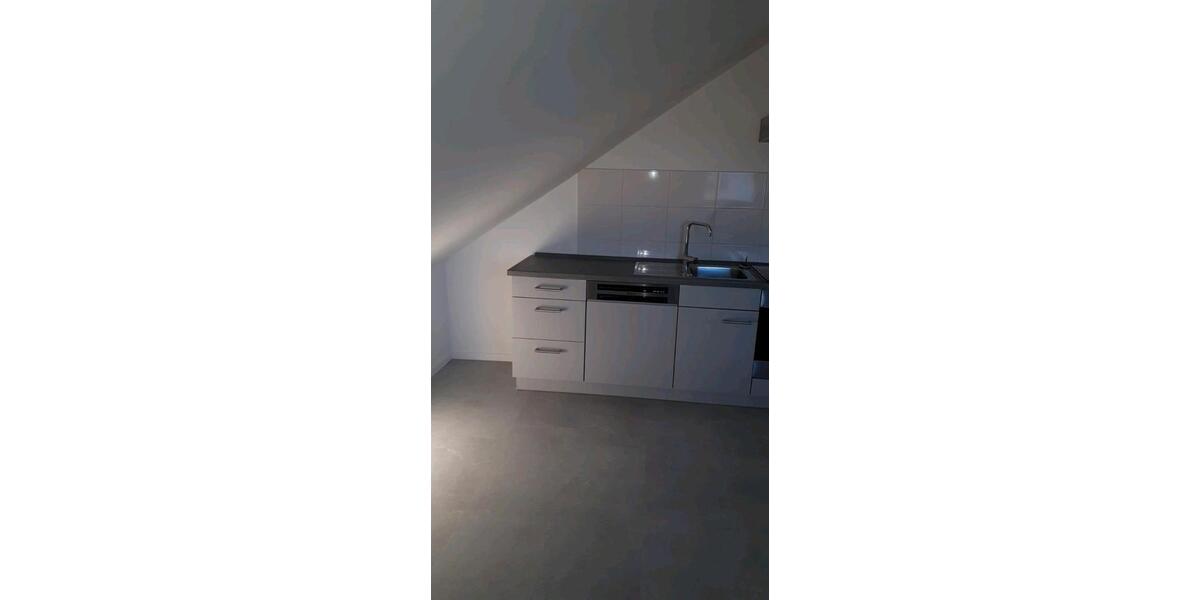 Dachgeschoßwohnung Kötz - 3 Zimmer, 110 m&sup2;, 850&euro; | Angebot:26492870