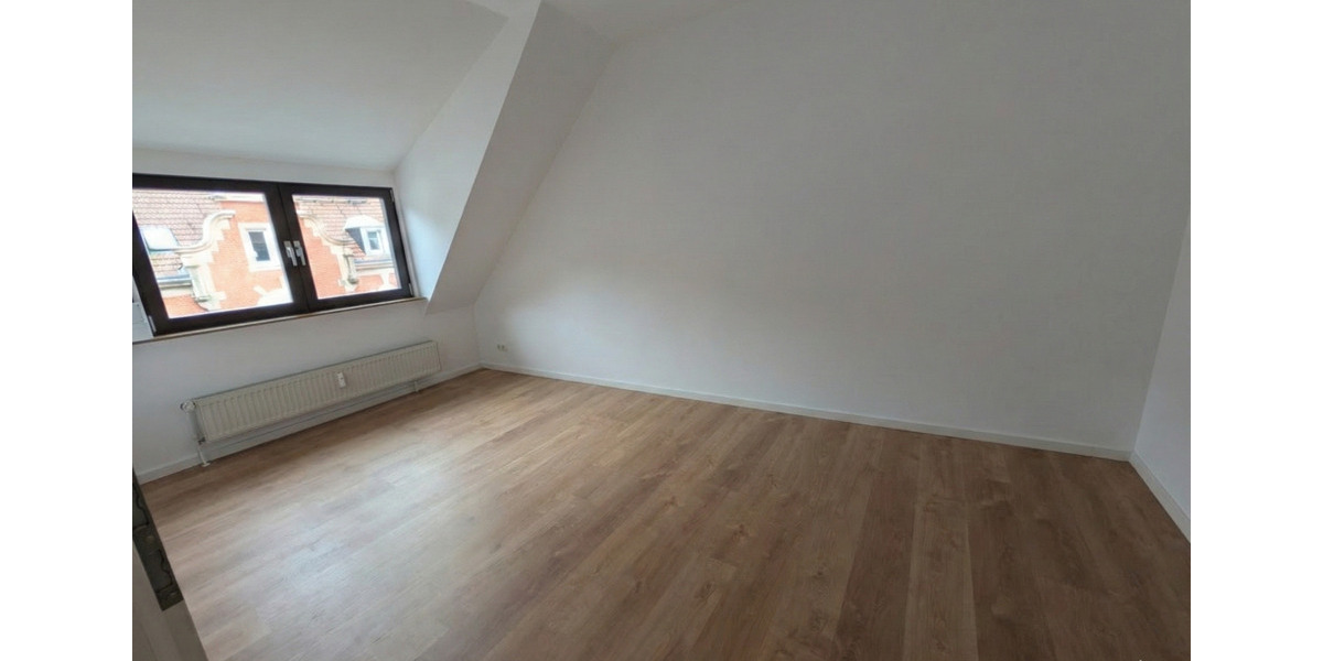 Etagenwohnung Saarbrücken St. Arnual - 3 Zimmer, 100 m&sup2;, 900&euro; | Angebot:25025153