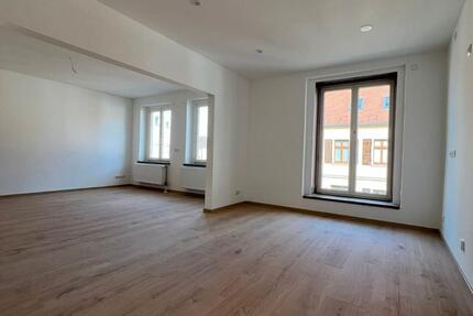 Wohnung Calbe (Saale) - 5 Zimmer, 130 m&sup2;, 800&euro; | Angebot:26236714