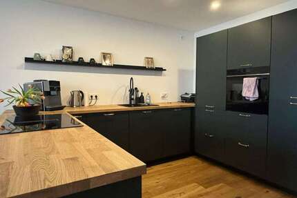 Haus Halle (Saale) Frohe Zukunft - 5 Zimmer, 150 m&sup2;, 1.950&euro; | Angebot:24596636