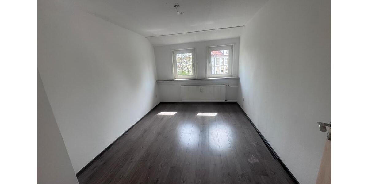 Dachgeschoßwohnung Bad Oeynhausen Rehme - 4 Zimmer, 83 m&sup2;, 800&euro; | Angebot:26336374
