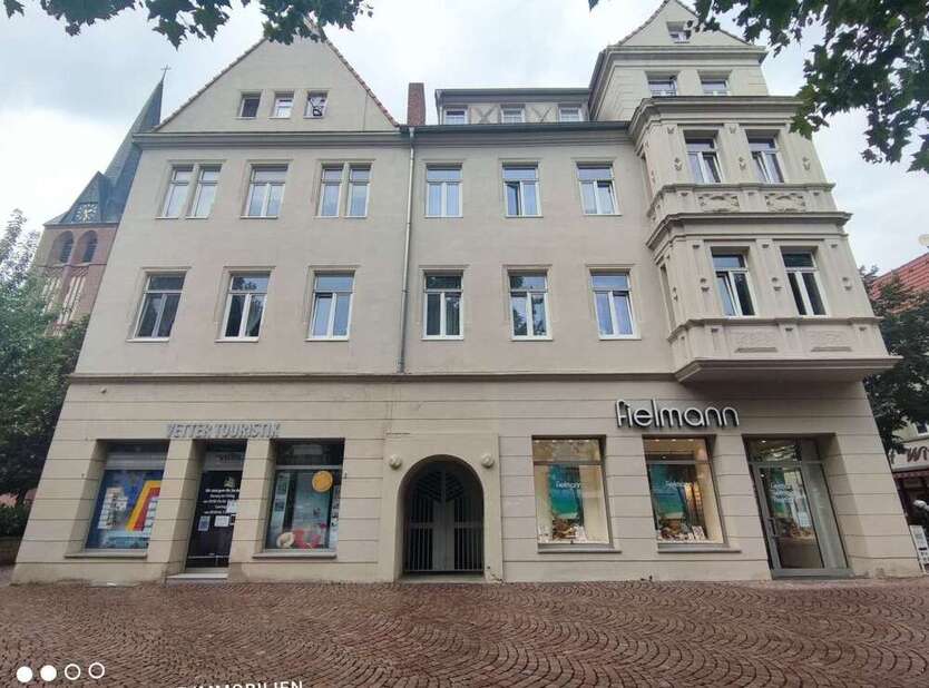 Wohnung zum Mieten in Bitterfeld-Wolfen OT Bitterfeld 561 € 89 m²