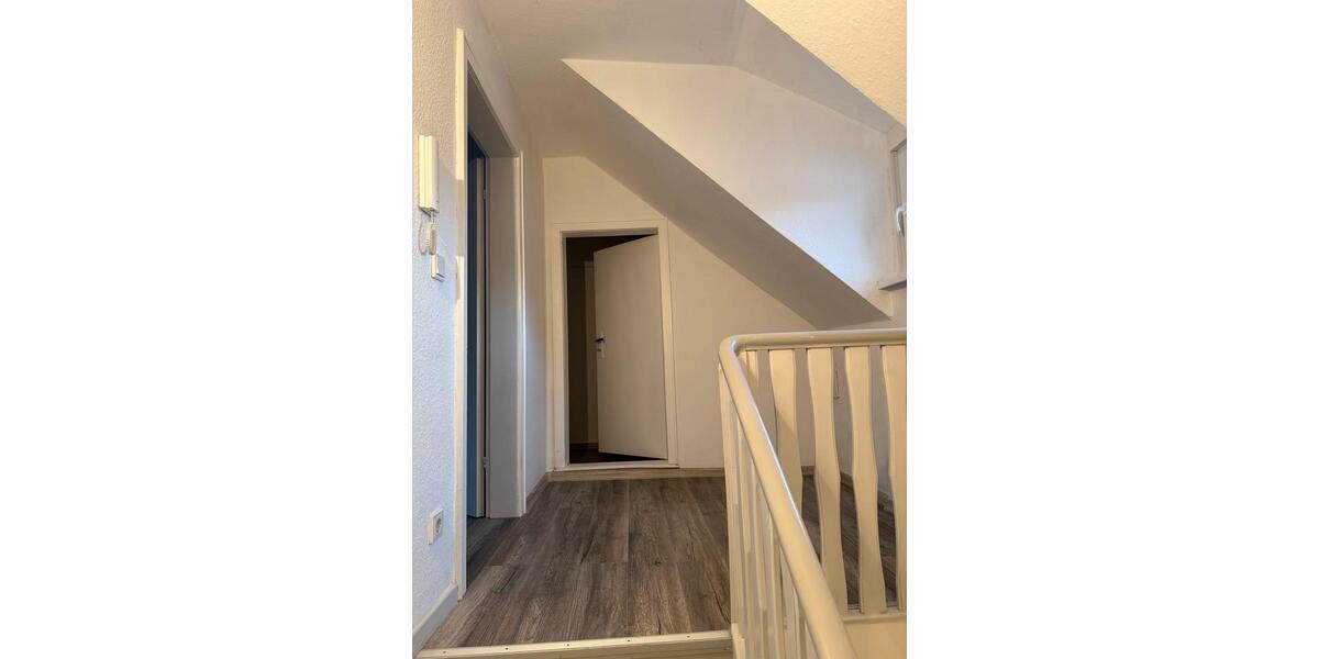 Hochparterre Netphen - 1 Zimmer, 70 m&sup2;, 700&euro; | Angebot:25658404