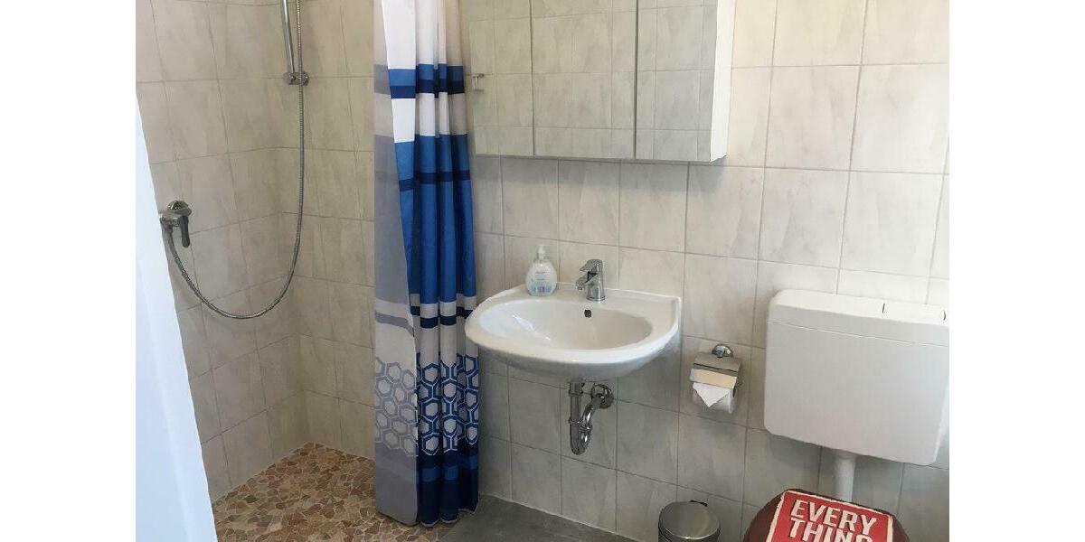 Wohnen auf Zeit Tarnow - 14 Zimmer, 300 m&sup2;, 15&euro; | Angebot:10740825