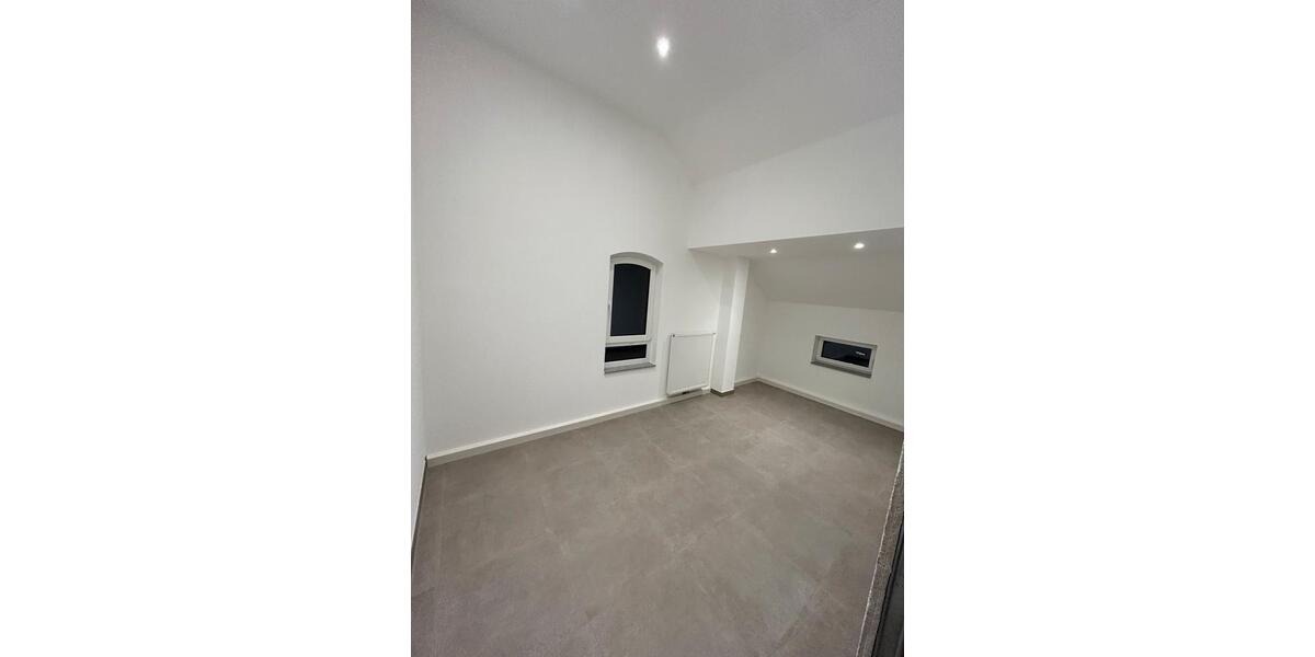 Dachgeschoßwohnung Boxberg - 3.5 Zimmer, 100 m&sup2;, 880&euro; | Angebot:24478467