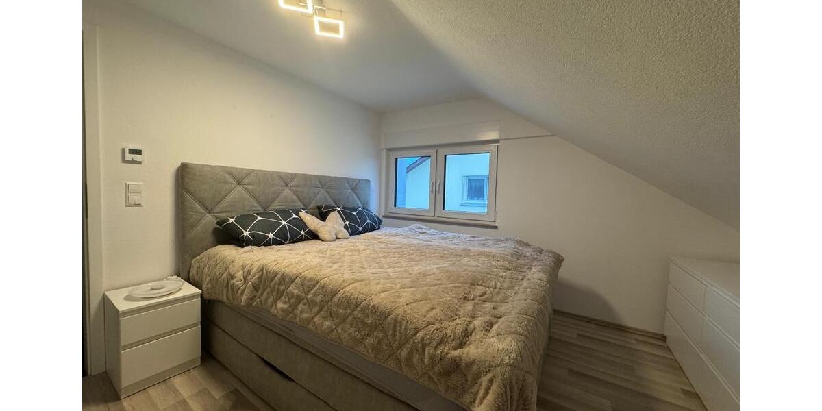 Dachgeschoßwohnung Pforzheim Eutingen - 2 Zimmer, 69 m&sup2;, 850&euro; | Angebot:26705297