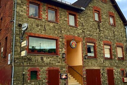 Wohnen auf Zeit Ötzingen - 4 Zimmer, 20 m&sup2;, 350&euro; | Angebot:24508060