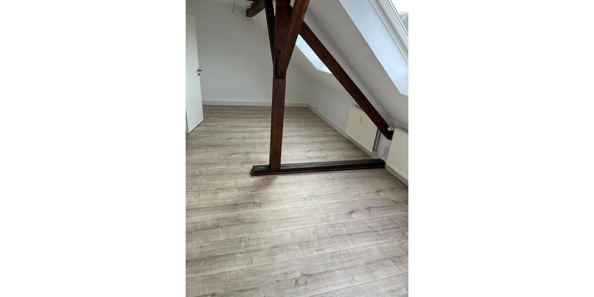 Dachgeschoßwohnung Dortmund - 2 Zimmer, 45 m&sup2;, 375&euro; | Angebot:24876796