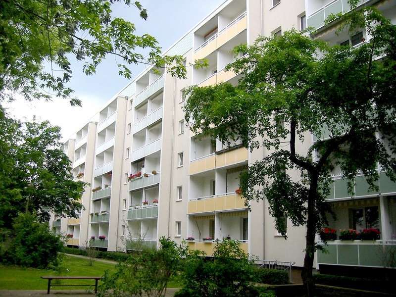Wohnung zum Mieten in Magdeburg 380 € 56.66 m² 3 zimmer