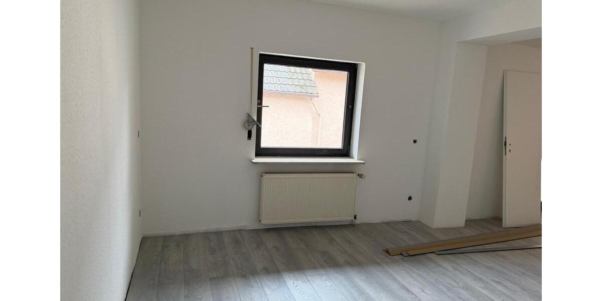 Zu Vermieten eine Sanierte 3 Zimmer Wohnung in Hungen- Nonnenroth 3 zimmer