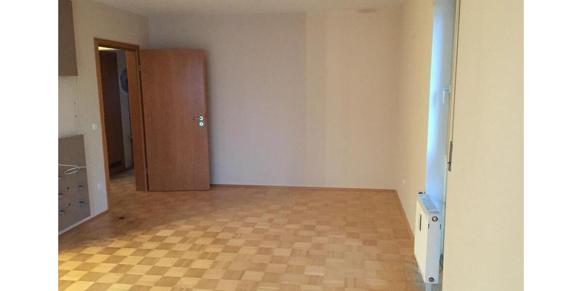 59qm Wohnung, Saal a.d.Donau, Küche Tiefgarage Bad mit Wanne 2 zimmer