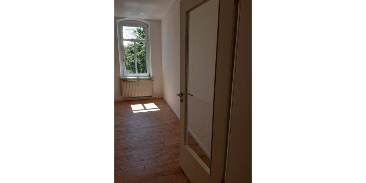 Etagenwohnung Nossen - 2 Zimmer, 50 m&sup2;, 300&euro; | Angebot:25815182