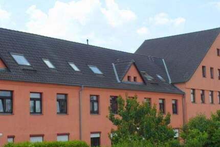 Hübsche Familienwohnung mit Laminatboden und Badewanne * ruhige Lage mit Blick in die Gärten 4 zimmer