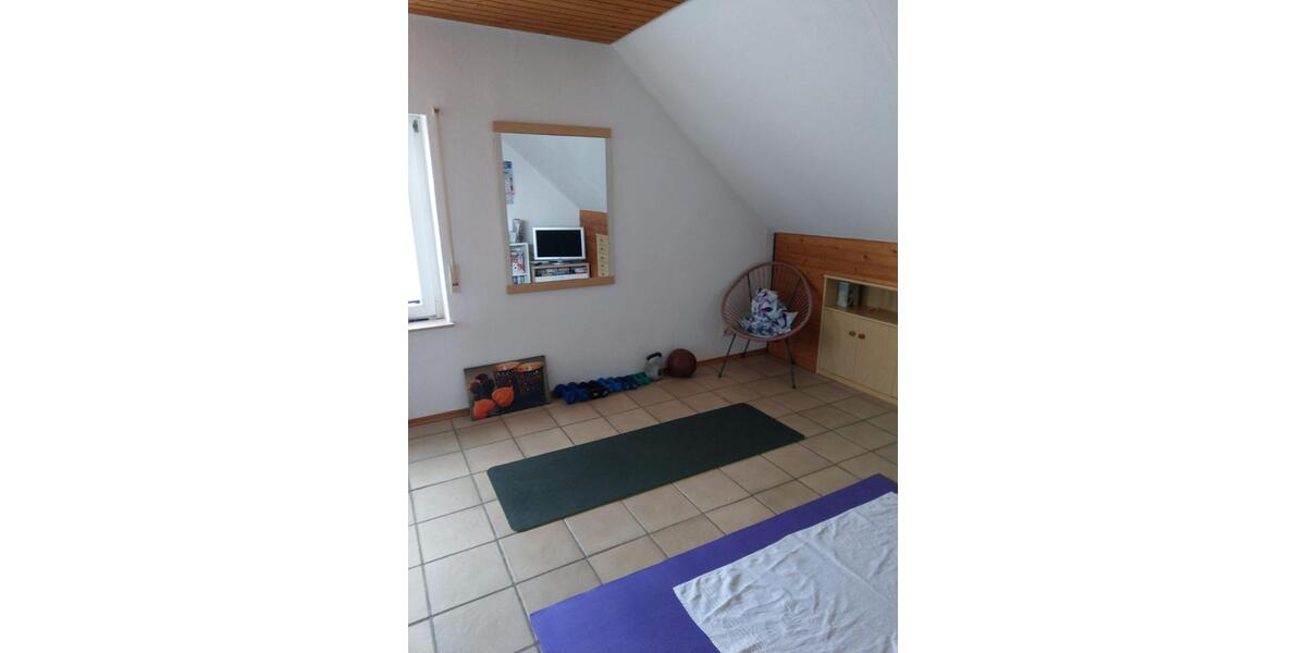 Dachgeschoßwohnung Bodenheim - 3 Zimmer, 95 m&sup2;, 1.200&euro; | Angebot:26018470