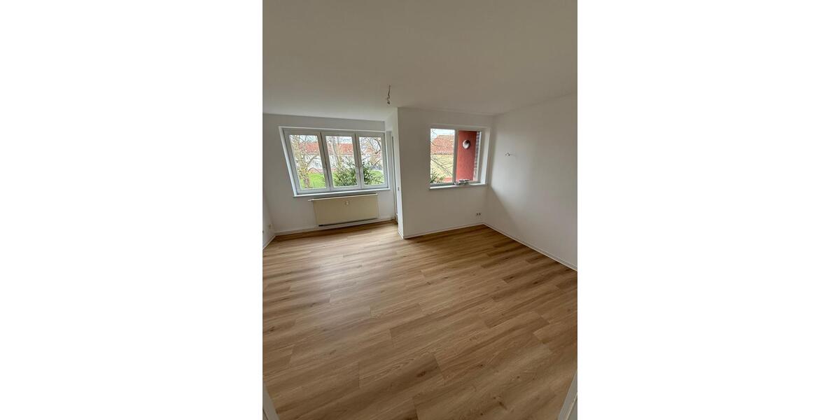 Etagenwohnung Zwenkau - 3 Zimmer, 53 m&sup2;, 519&euro; | Angebot:26021305