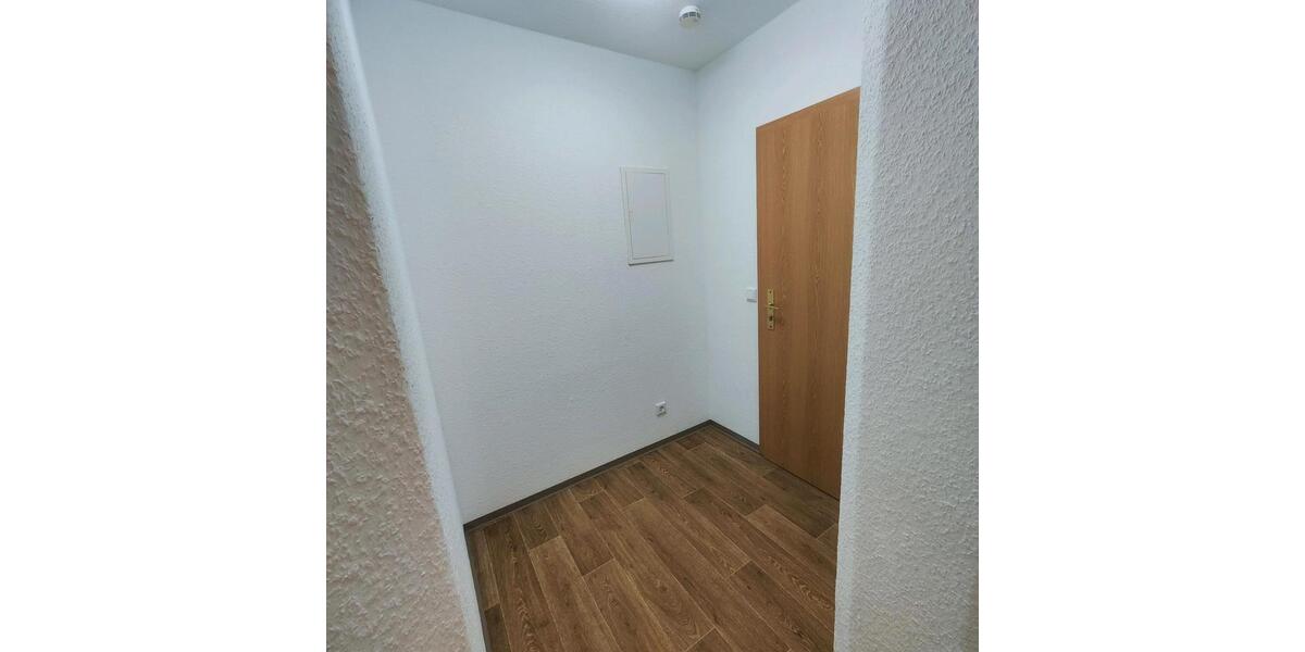 Etagenwohnung Werdau - 3 Zimmer, 81 m&sup2;, 675&euro; | Angebot:26413671
