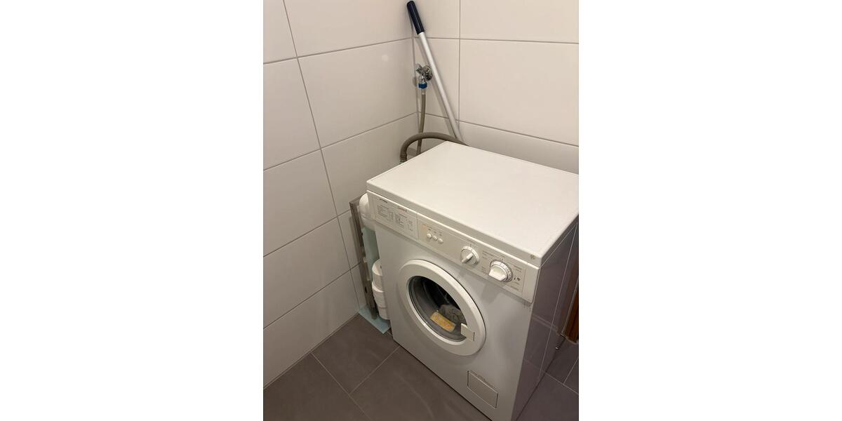 Vollmöbiliertes 1-Zimmer-Apartment ggü. Uniklinik Augsburg 1 zimmer