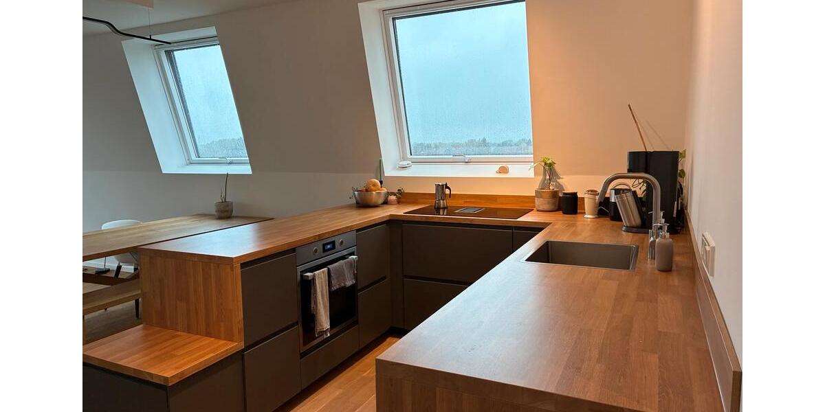 Neuwertige Vier-Zimmer-Wohnung mit Blick ins Grüne 4 zimmer