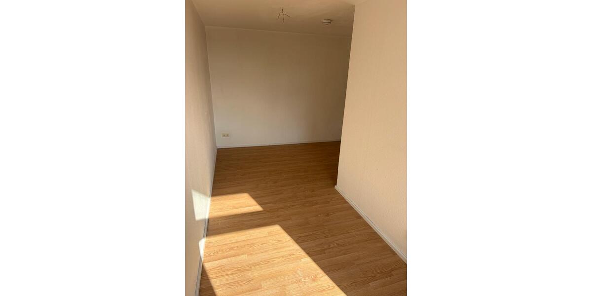Etagenwohnung Teterow - 2 Zimmer, 43 m&sup2;, 425&euro; | Angebot:25539798