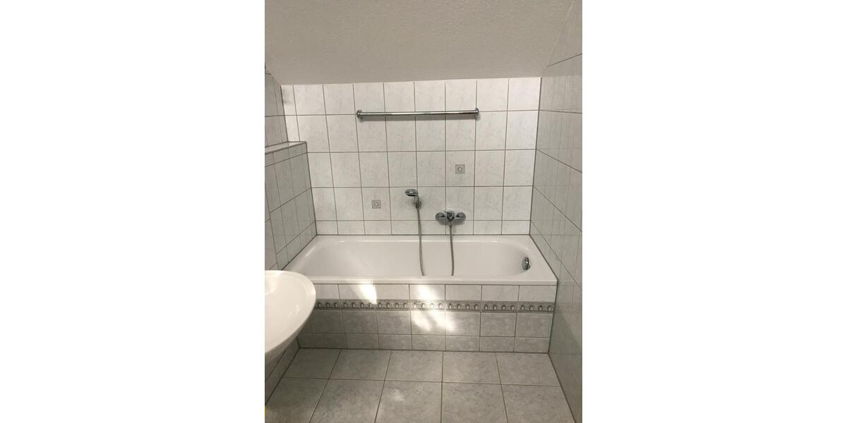 Dachgeschoßwohnung Plauen - 2 Zimmer, 62 m&sup2;, 480&euro; | Angebot:24937071