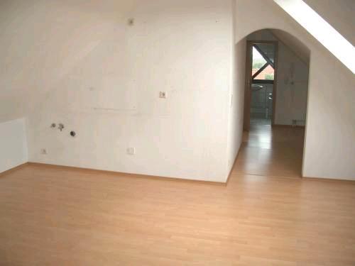 Dachgeschoßwohnung Delbrück - 2.5 Zimmer, 35 m&sup2;, 550&euro; | Angebot:24372115