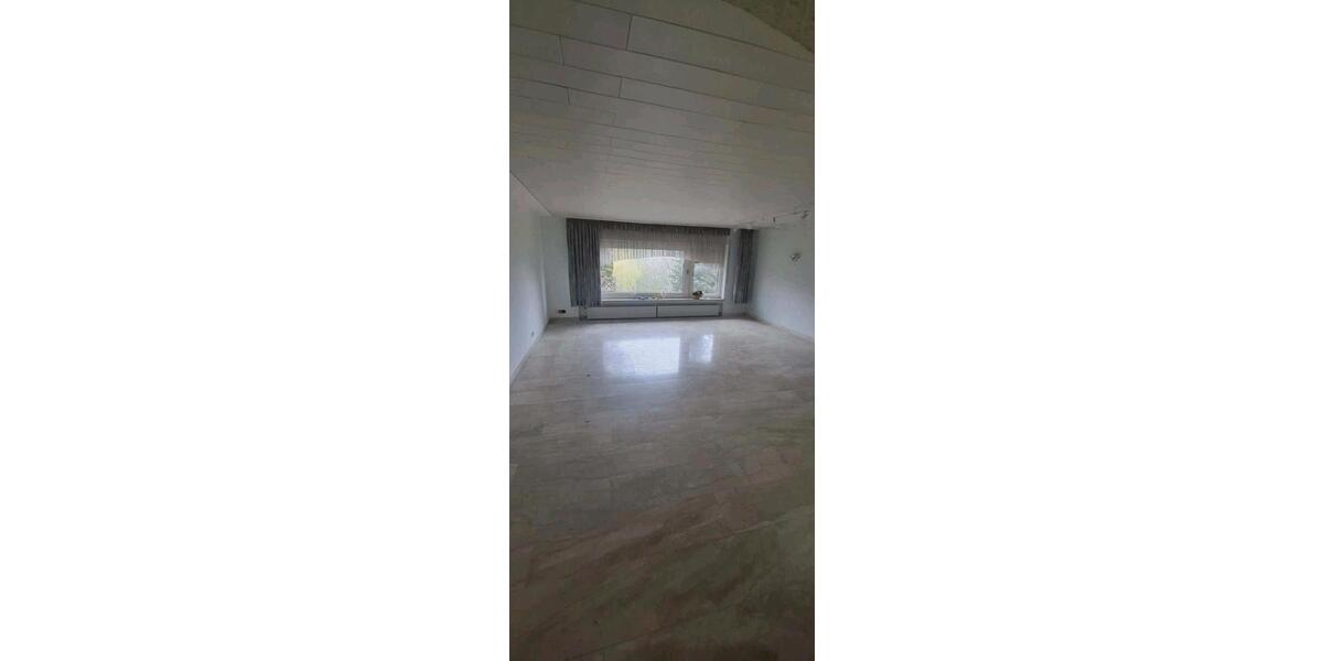 Erdgeschoßwohnung Sinntal - 5 Zimmer, 125 m&sup2;, 1.050&euro; | Angebot:26539098