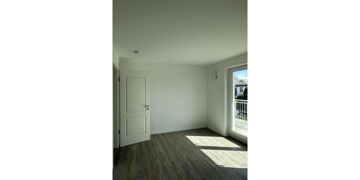 Etagenwohnung Oldenburg Kreyenbrück - 2 Zimmer, 100 m&sup2;, 1.090&euro; | Angebot:26146041