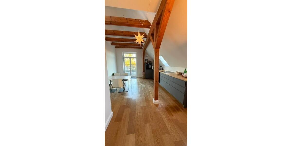 Dachgeschoßwohnung Parchim - 3 Zimmer, 83 m&sup2;, 738&euro; | Angebot:26029917