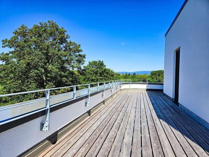 Wohnung zum Mieten in Frankfurt am Main 2.390 € 134 m²