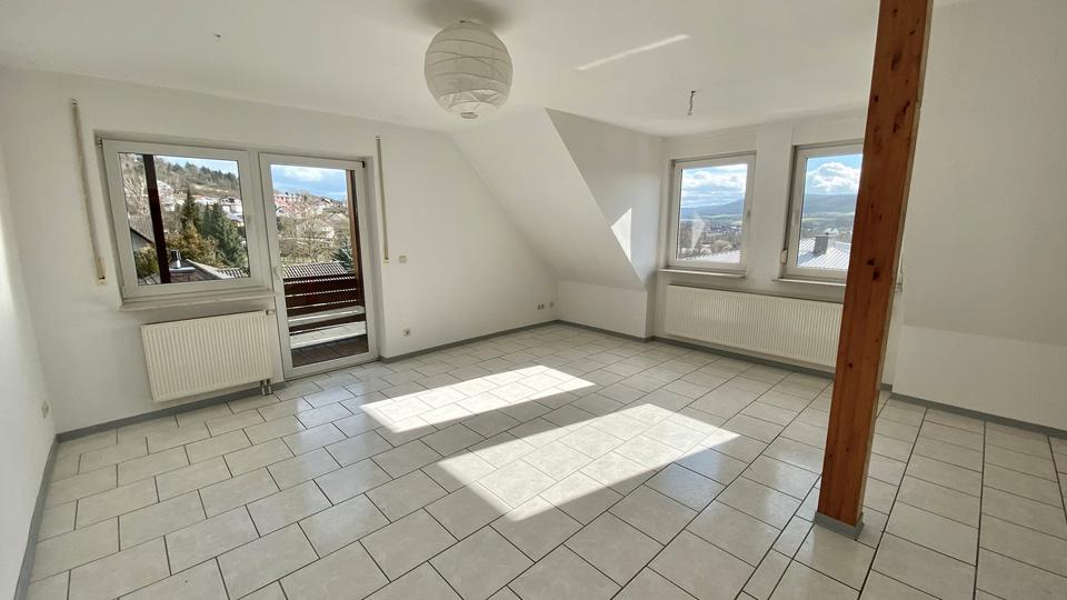 Dachgeschoßwohnung Homberg (Efze) - 3 Zimmer, 74 m&sup2;, 550&euro; | Angebot:24685987