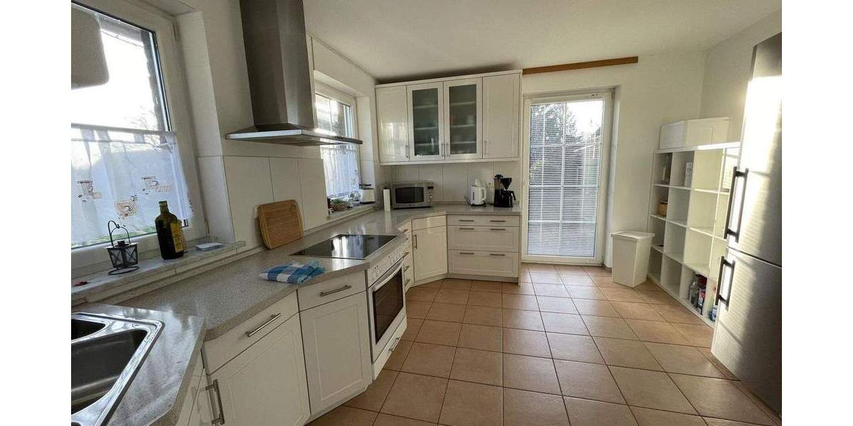 Einfamilienhaus Kröslin - 6 Zimmer, 220 m&sup2;, 1.990&euro; | Angebot:24671910