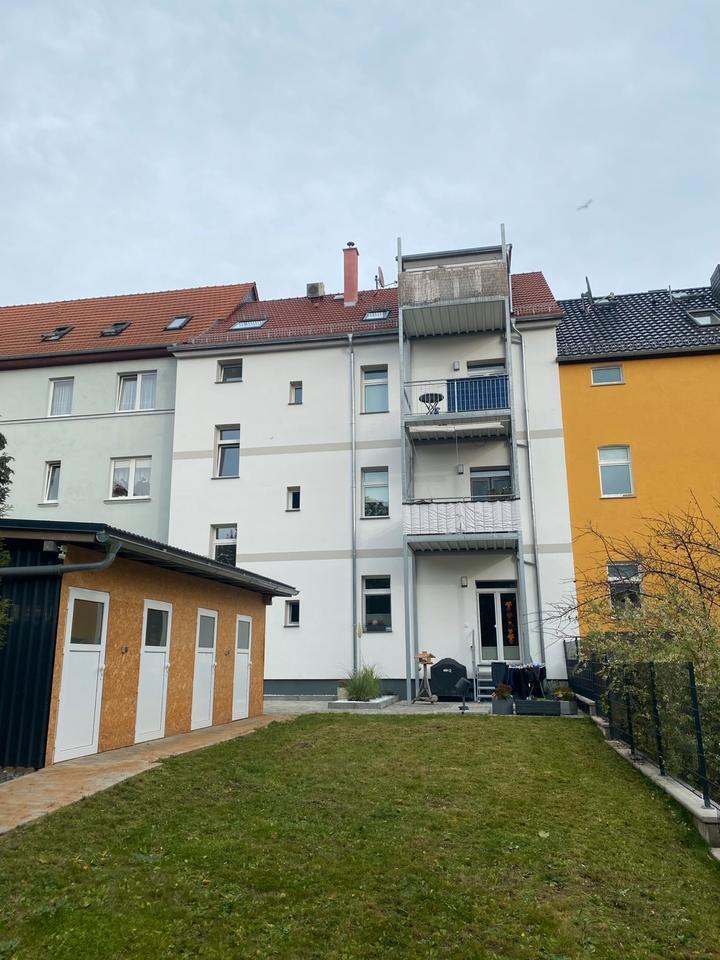 Sehr schöne helle 3 Raum Wohnung zimmer