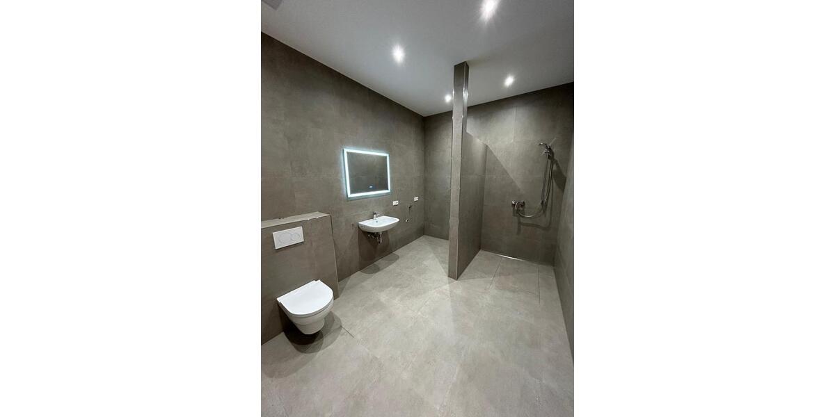 ERSTBEZUG MIT KÜCHE: 4 ZiWhg 106m² mit Balkon in 97944 Schweigern 4 zimmer