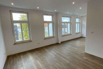 Wohnung Wilhelmshaven Innenstadt - 2 Zimmer, 47 m&sup2;, 599&euro; | Angebot:26809527