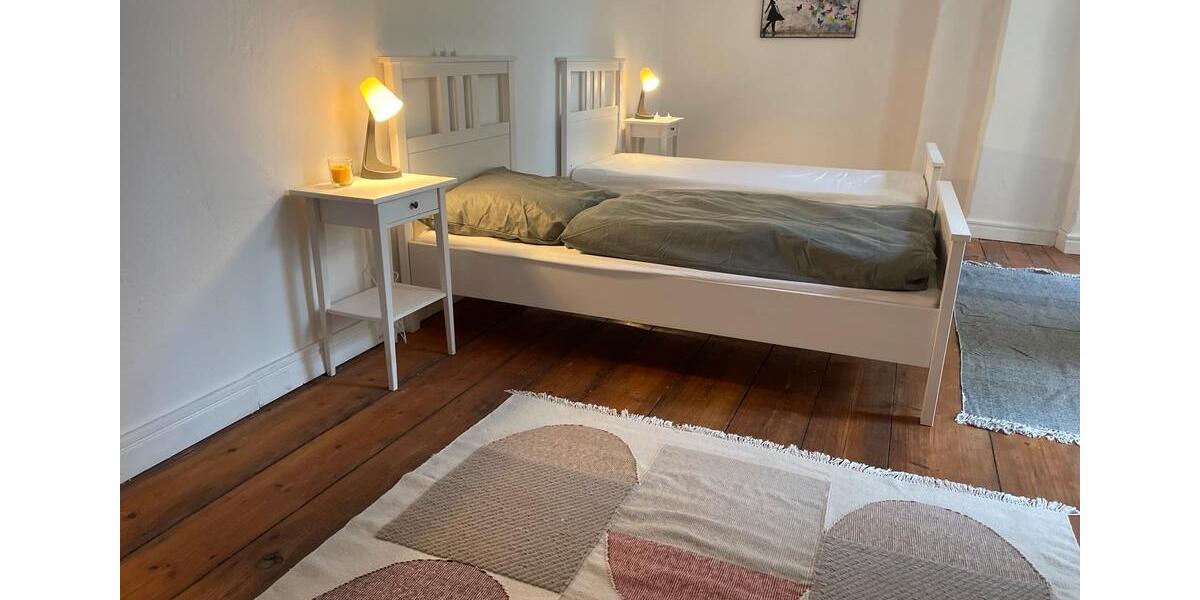 Etagenwohnung Berlin Friedrichshain-Kreuzberg - 5 Zimmer, 107 m&sup2;, 2.100&euro; | Angebot:25171063