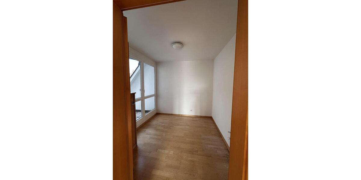 Maisonettenwohnung Villingen-Schwenningen Schwenningen - 4 Zimmer, 120 m&sup2;, 1.180&euro; | Angebot:26462756