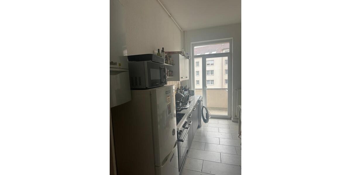 Wg Zimmer mit 2 Mitbewohner 1 zimmer