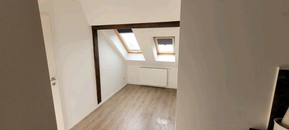 2.5 Zimmer DG Atelierwohung 2 zimmer