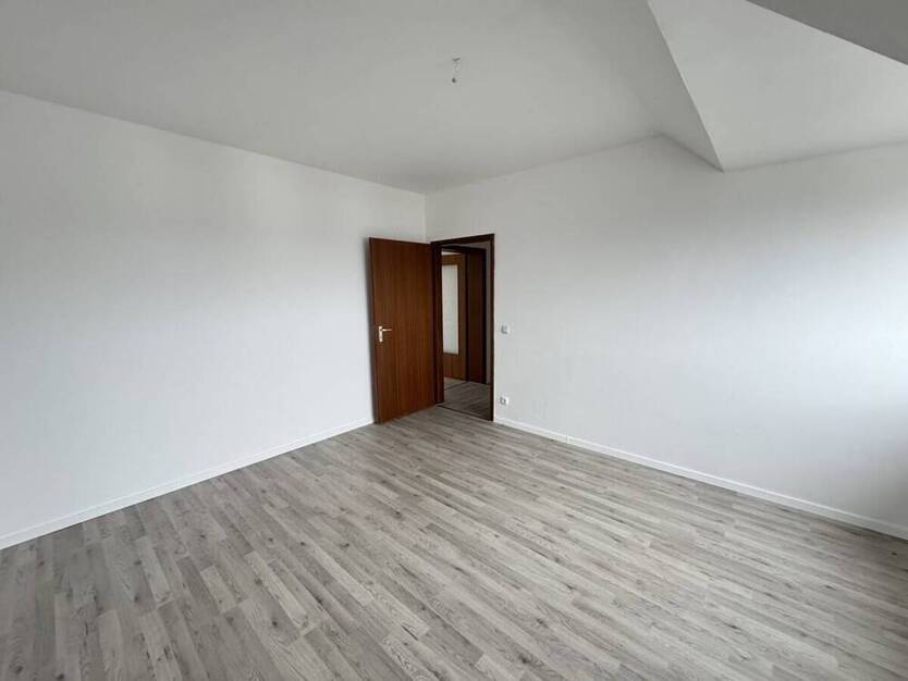 2-Zimmer-Wohnung mit Loggia und TG-Stellplatz