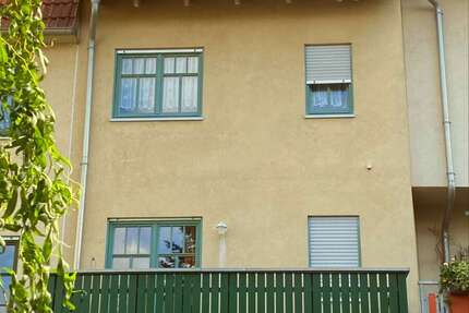 Haus Altenburg - 4 Zimmer, 126 m&sup2;, 850&euro; | Angebot:27000183