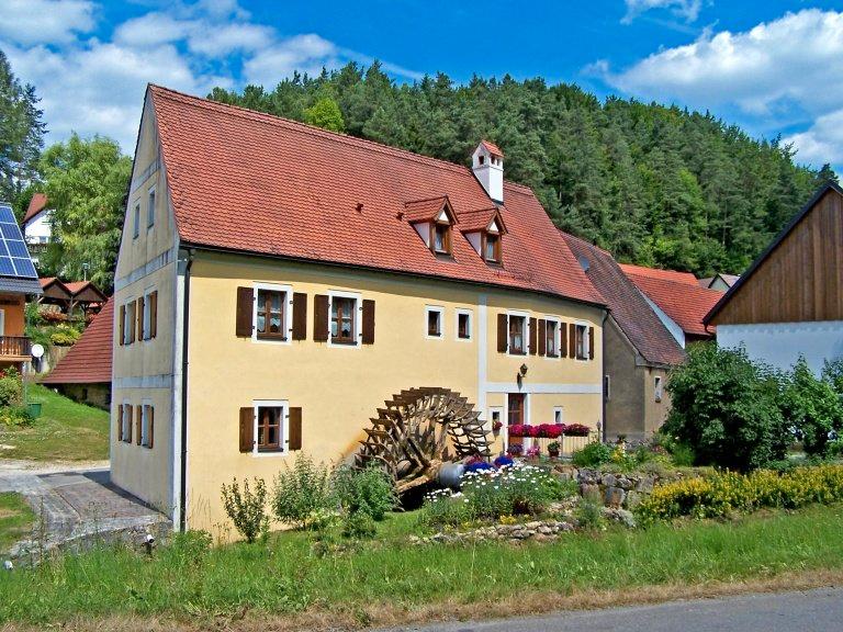 Einfamilienhaus Weigendorf - 3 Zimmer, 80 m&sup2;, 600&euro; | Angebot:26482714