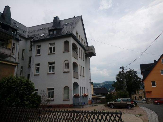 Etagenwohnung Lauter-Bernsbach Lauter - 3 Zimmer, 95 m&sup2;, 550&euro; | Angebot:23755277