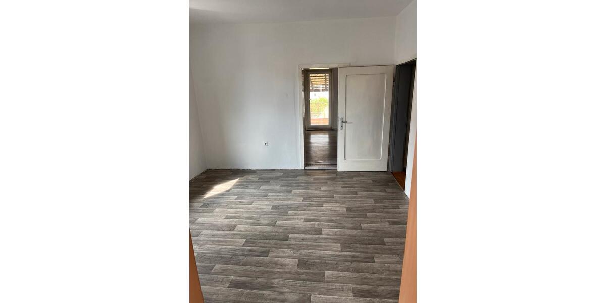 Etagenwohnung Volkmarsen - 4 Zimmer, 107 m&sup2;, 750&euro; | Angebot:26548803