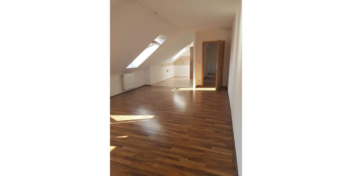 Etagenwohnung Böhlen - 4 Zimmer, 78 m&sup2;, 645&euro; | Angebot:25692025