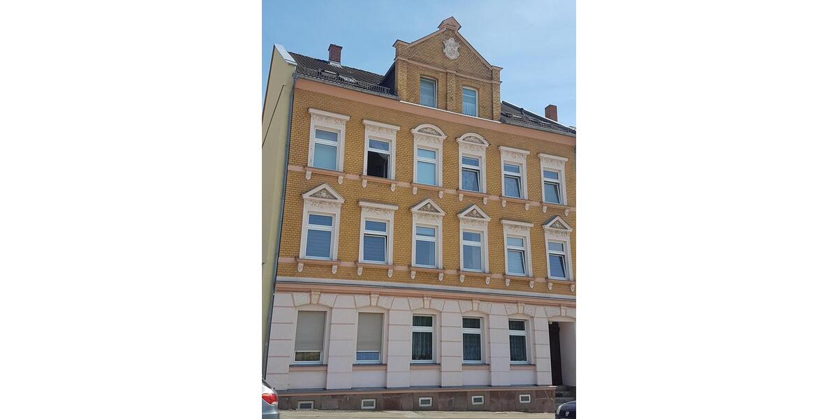 Etagenwohnung Glauchau - 4 Zimmer, 109 m&sup2;, 699&euro; | Angebot:26593964