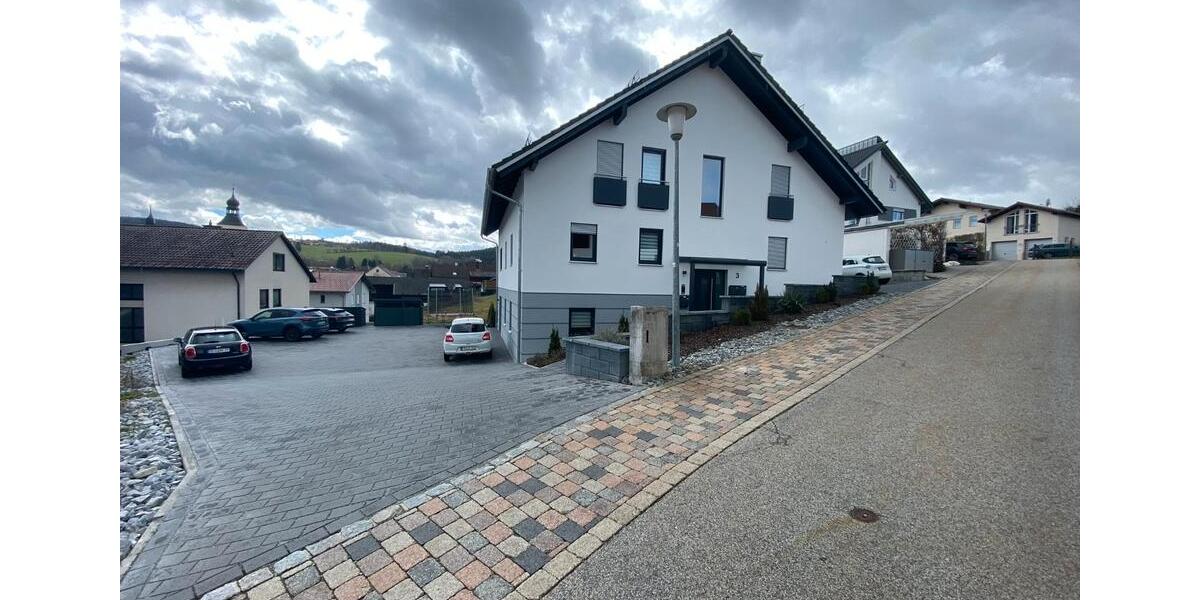 Etagenwohnung Regen - 3 Zimmer, 78 m&sup2;, 860&euro; | Angebot:26586595