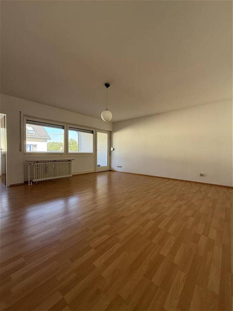 Einziehen und Wohlfühlen - 1 Zimmer Wohnung mit schönem Balkon